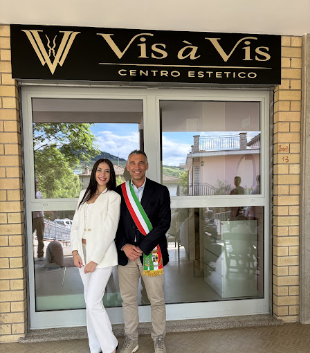 Ingresso di Vis à Vis Centro Estetico a Pietracuta